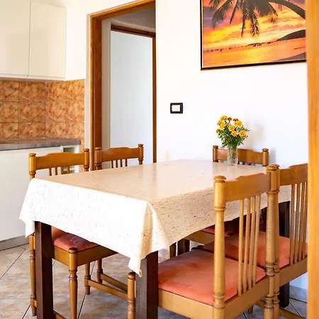 公寓 Rajka Paparic 洛帕